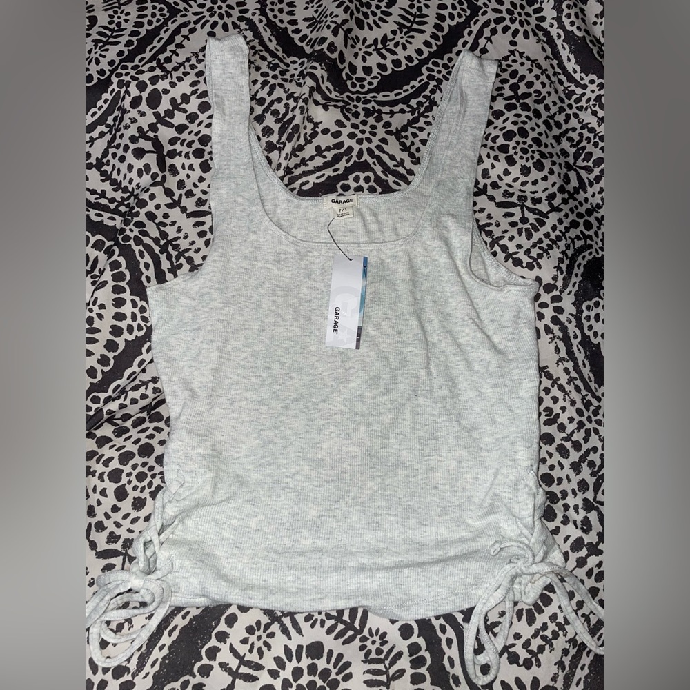 Garage ribbed crop top